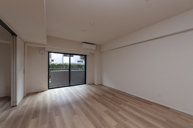 ※写真は同タイプ住戸です。(居間)