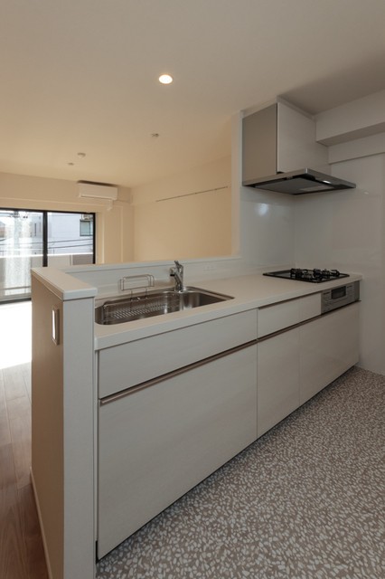 ※写真は同タイプ住戸です。(キッチン)