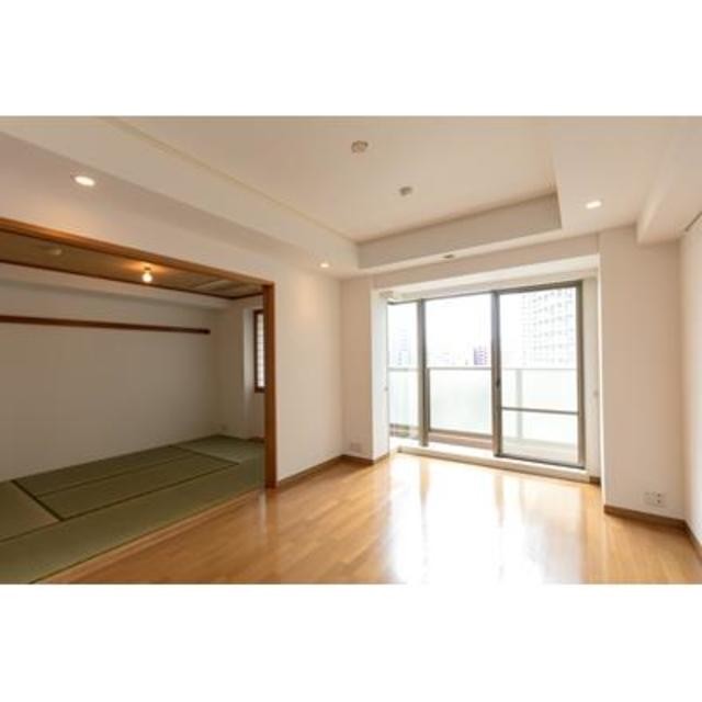 ※写真は同タイプ住戸です。(居間)