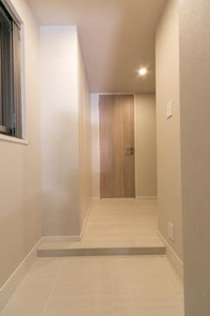 ※写真は同タイプ住戸です。(玄関)