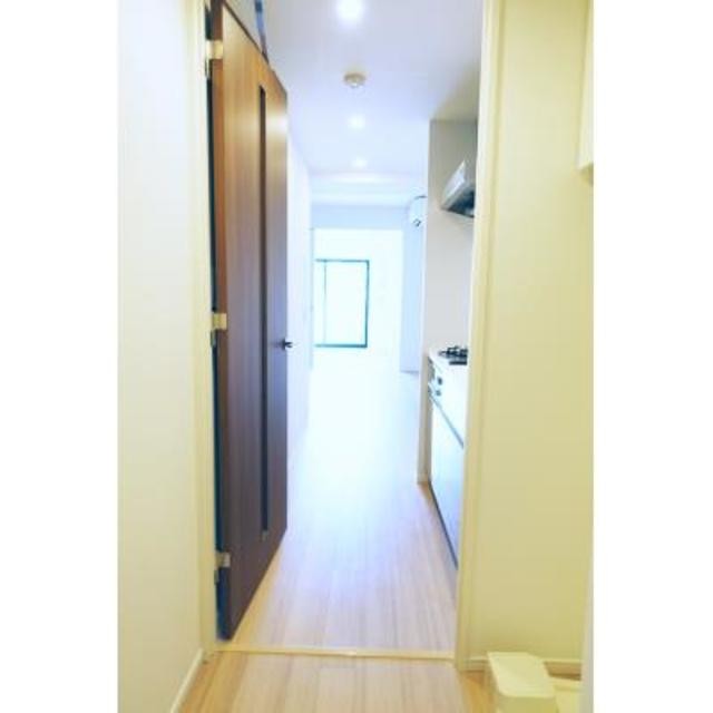 ※写真は同タイプ住戸です。(玄関)