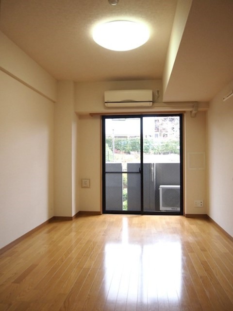 ※同仕様写真含む(居間)