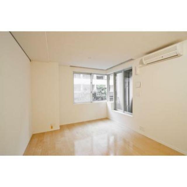 ※写真は同タイプ住戸です。(居間)