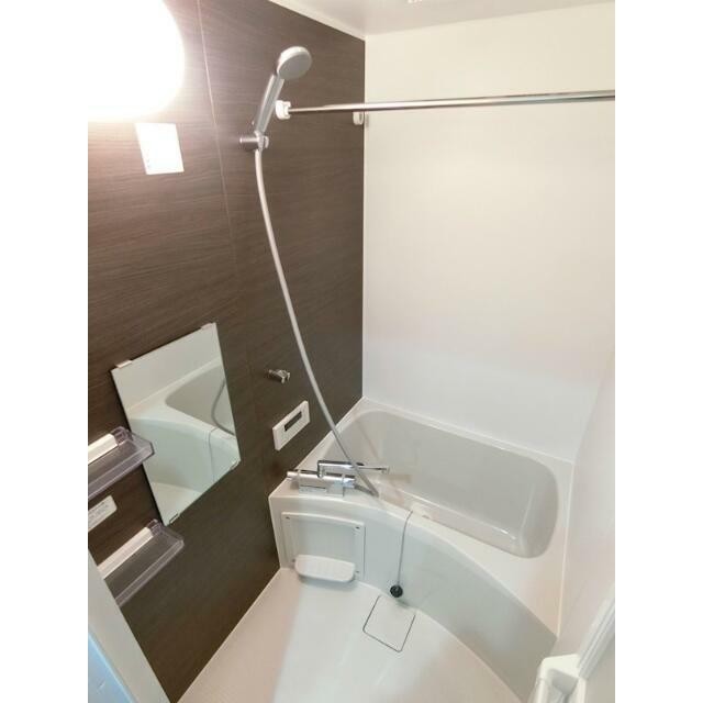 追焚きや浴室暖房乾燥機能付き！一日の終わりに快適なバスタイムを！(風呂)