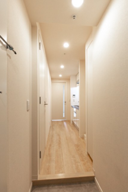 ※写真は同タイプ住戸です。(玄関)