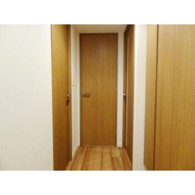 ※写真は同タイプ住戸です。(玄関)