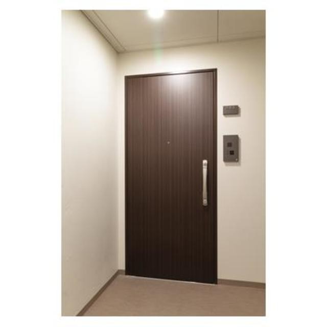 ※写真は同タイプ住戸です。(玄関)