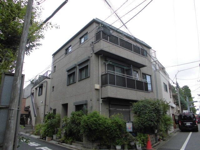 世田谷区野沢2丁目 【賃貸居住】マンション