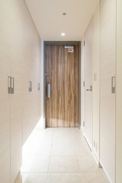 ※写真は同タイプ住戸です。(玄関)