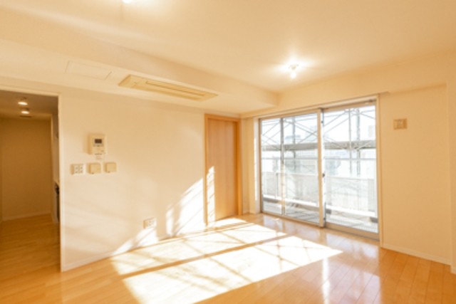 ※写真は同タイプ住戸です。(居間)