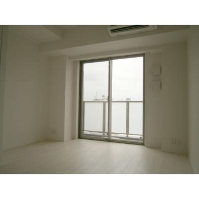 ※写真は同タイプ住戸です。(居間)