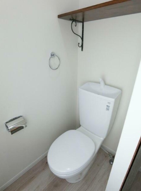 嬉しいバス・トイレ別！ウォシュレット設置可能！(内装)