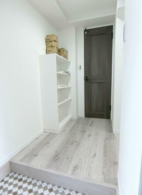 シューズボックスは棚の高さが調節可能！ブーツも置けます！(玄関)