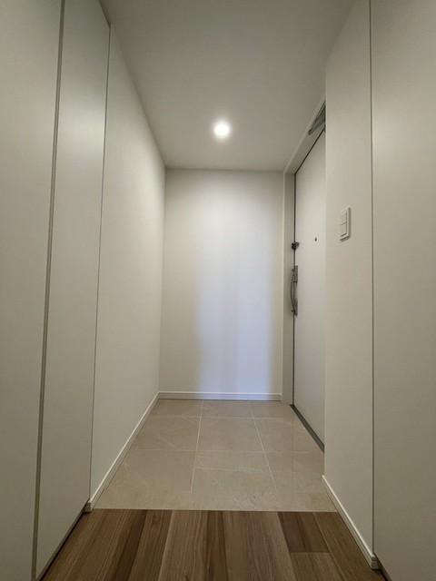 ※写真は同タイプ住戸です。(玄関)