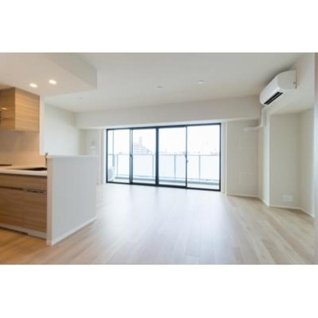 ※写真は同タイプ住戸です。(居間)