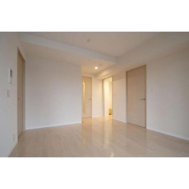 ※写真は同タイプ住戸です。(居間)