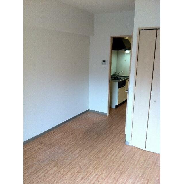 クローゼットも完備し、無駄な場所を取りません！※写真転用(居間)