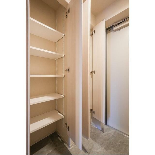 シューズボックス