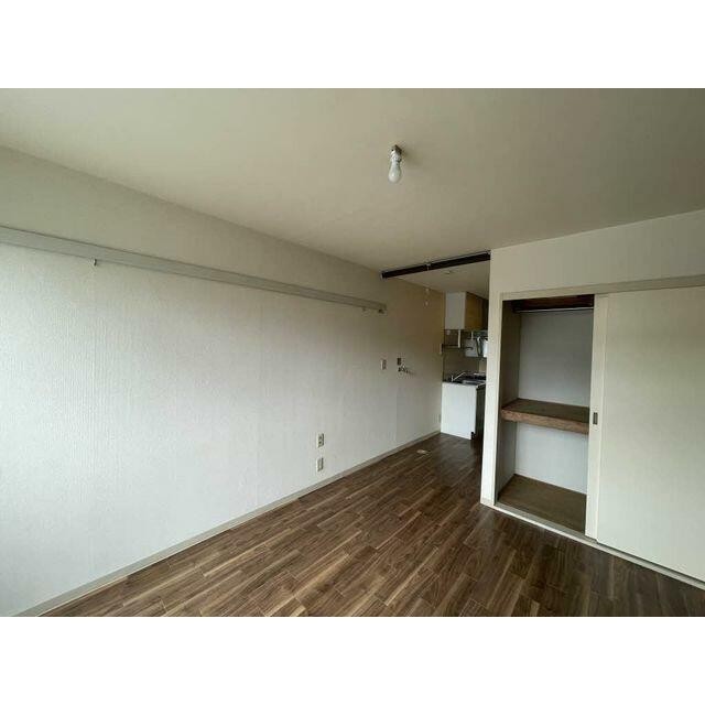 ※照明は設備ではございません。(居間)