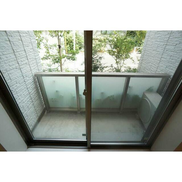 ■リビングのバルコニー 洋室にも別途バルコニー有