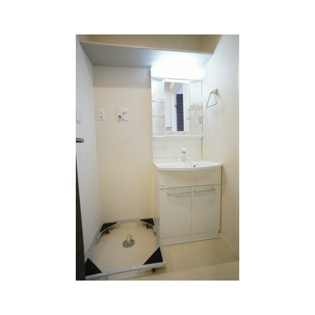 洗髪洗面化粧台☆  室内洗濯機置き場☆(内装)