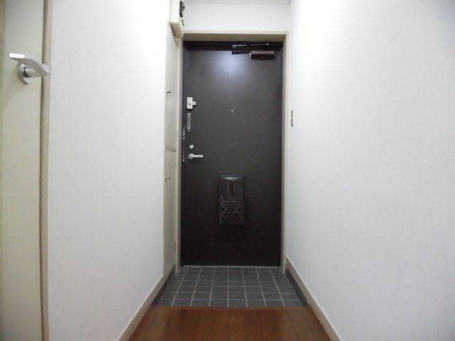 (玄関)
