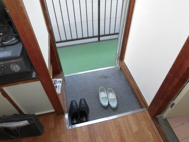 (玄関)