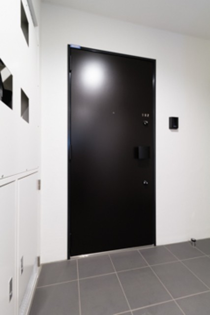 ※写真は同タイプ住戸です。(玄関)