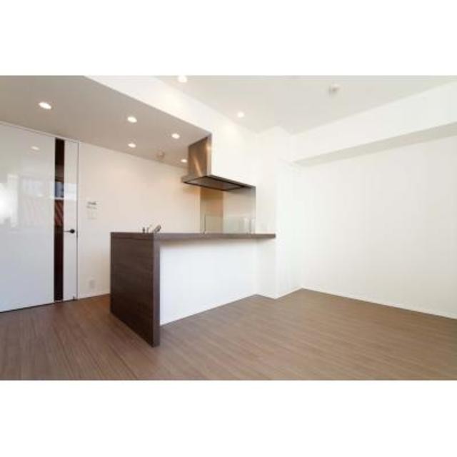 ※写真は同タイプ住戸です。(居間)