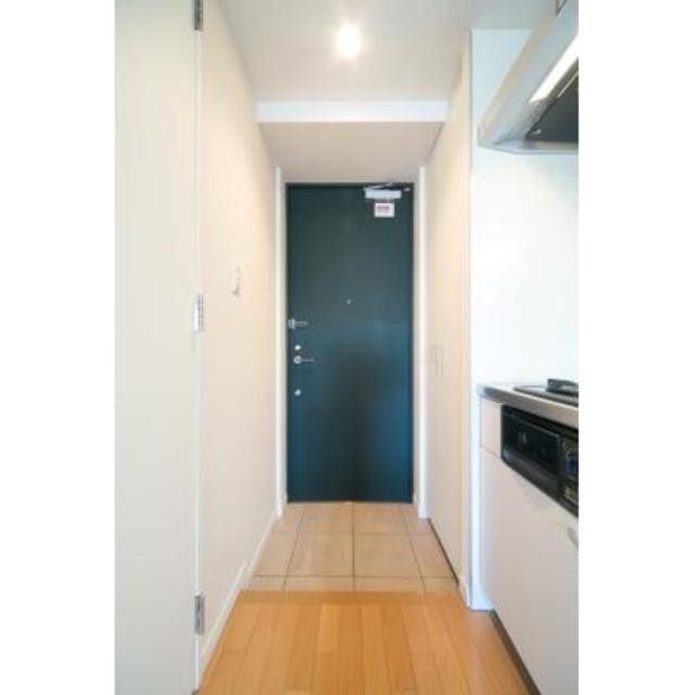 ※写真は同タイプ住戸です。(玄関)