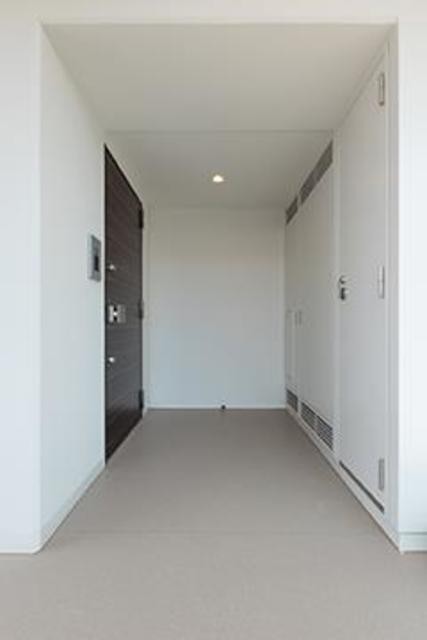 ※写真は同タイプ住戸です。(玄関)