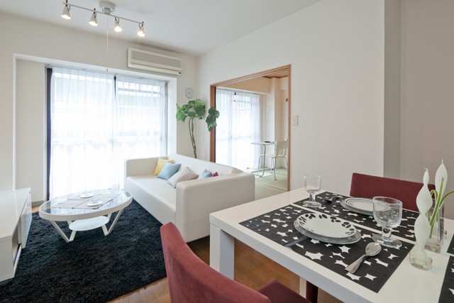 ※写真は同タイプ住戸です。(居間)