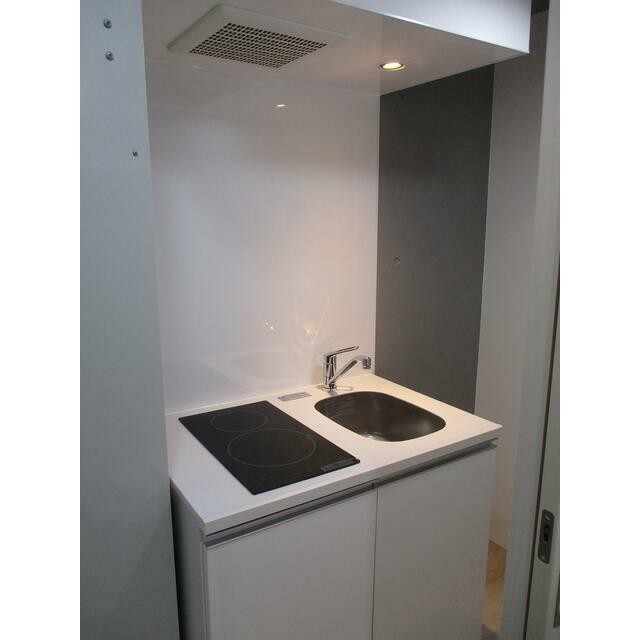 ☆室内写真は他部屋になります。フローリングカラー等異なる場合がございます(キッチン)