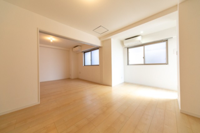 ※写真は同タイプ住戸です。(居間)