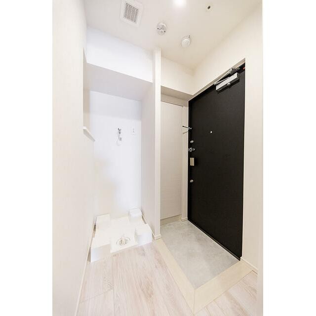 ※写真は同タイプ住戸です。(玄関)