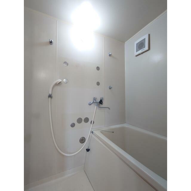 ※掲載の室内画像は、リフォーム前の画像です。予めご了承ください。(風呂)