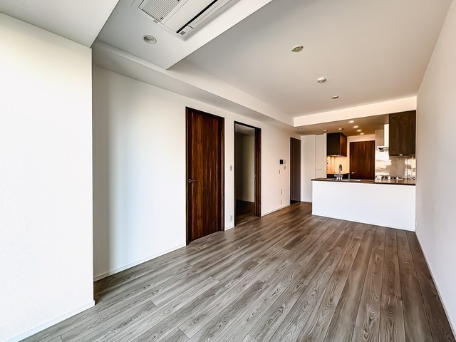 ※写真は同タイプ住戸です。(居間)