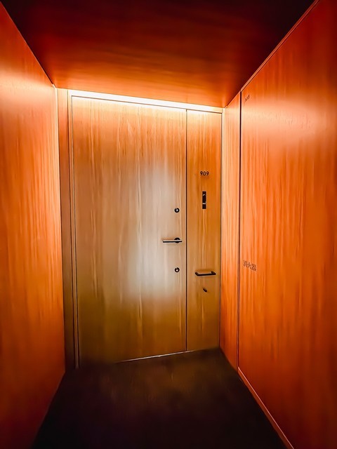 ※写真は同タイプ住戸です。(玄関)