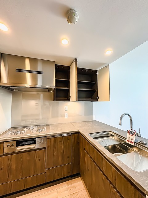 ※写真は同タイプ住戸です。(キッチン)