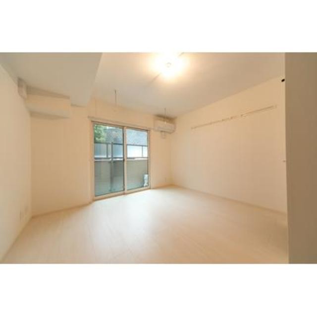 ※写真は同タイプ住戸です。(居間)