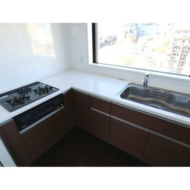 ※写真は同タイプ住戸です。(キッチン)