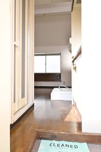 ※同仕様写真含む(玄関)