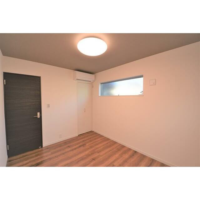 角部屋で全居室2面採光♪(居間)