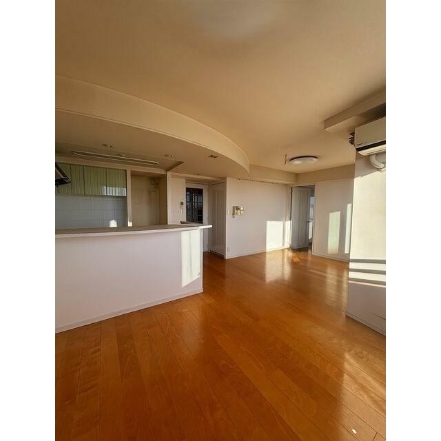 2025年11月撮影(居間)