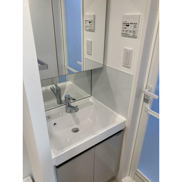 Eタイプ2023年3月撮影。同タイプ409号室の写真です。(内装)