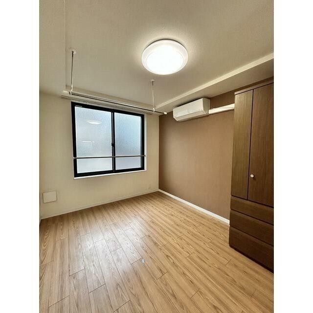 室内物干し/照明/エアコンあり