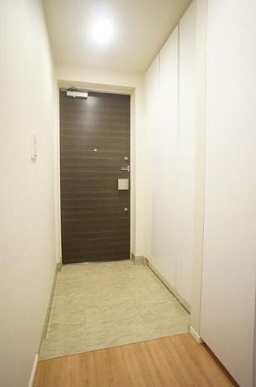 ※同仕様写真含む(玄関)