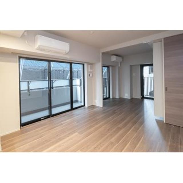 ※写真は同タイプ住戸です。(居間)