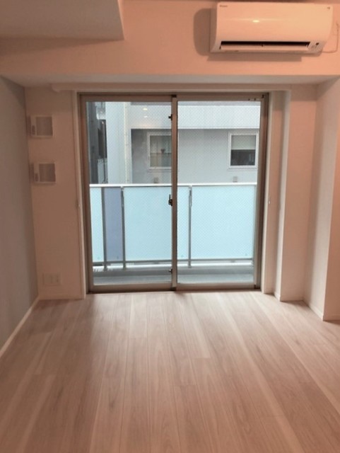 ※写真は同タイプ住戸です。(居間)