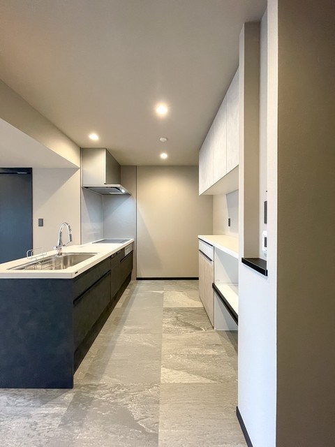 ※写真は同タイプ住戸です。(キッチン)